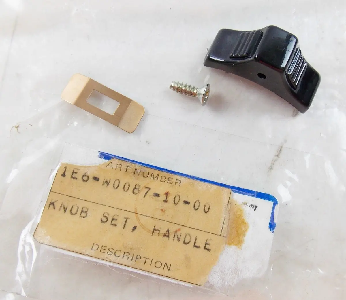 Nos Yamaha 1975-1979 Handlebar Switch Knob Set Xt500 1E6-W0087-10 1