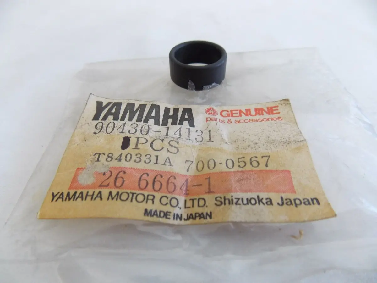 Nos Yamaha 1976-2015 Gasket Tw200 Fj1200 Sr250 Xj600 Fz600 Xs400  90430-14131 1