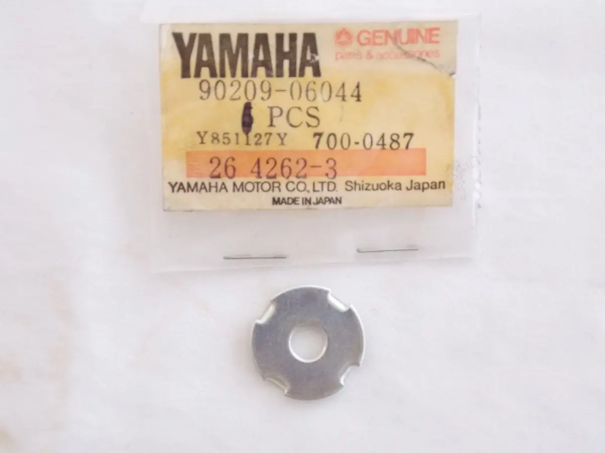 Nos Yamaha 1974 1977-1980 Special Shape Washer Tx650 Xs650  90209-06044 1