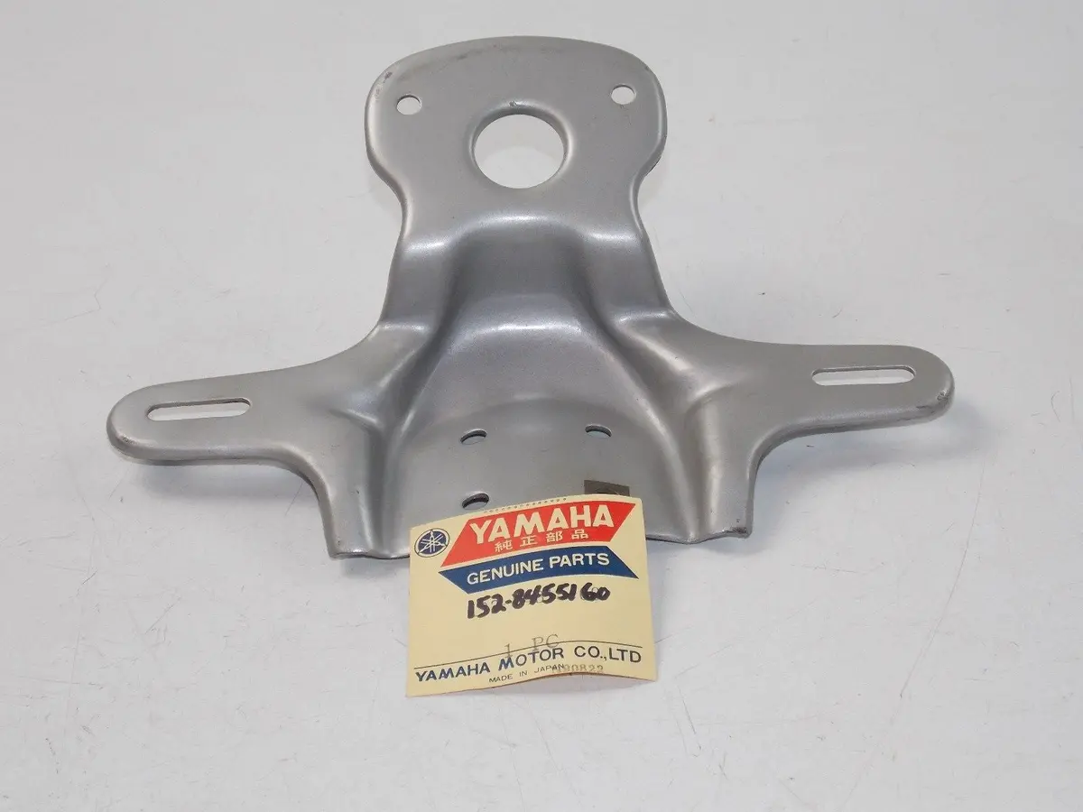 Nos Yamaha 1962 1965 1966 Licence Bracket Yd3 Yds2 Ym1  152-84551-60 1