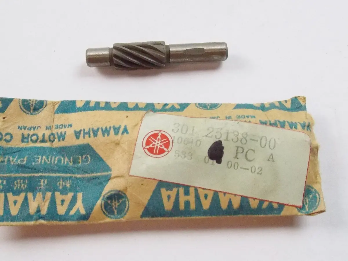 Nos Yamaha 1970-1976 Meter Gear At1 Atm1 Dt100/125/175 301-25138-00 1
