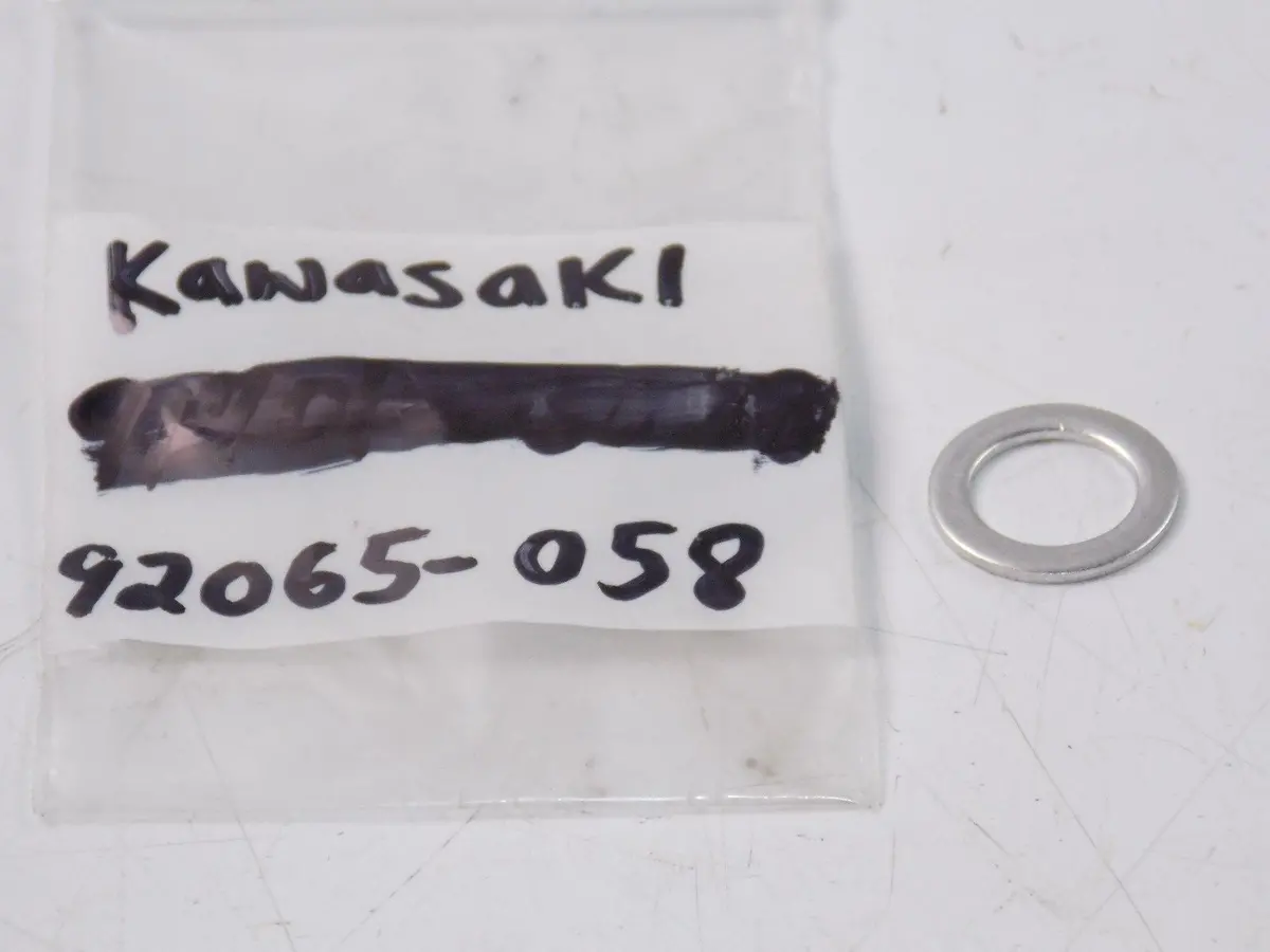 Nos Kawasaki 1979-2015 Crankcase Plug Gasket (3) Kl250 Kx250  Kx80 92065-058 1