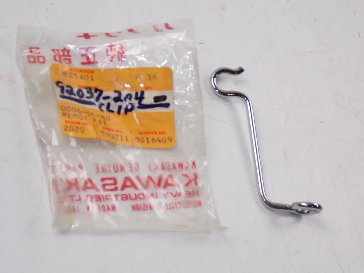 Nos Kawasaki 1977 F Fender Bracket Cable Guide Kz200  92037-204 1