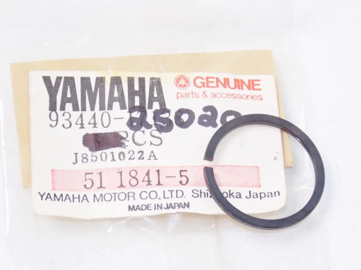 Nos Yamaha 1970-2015 Mx250 Xs1 Dt250a Xt500h Xs650sj Circlip Outer 93440-25020 1