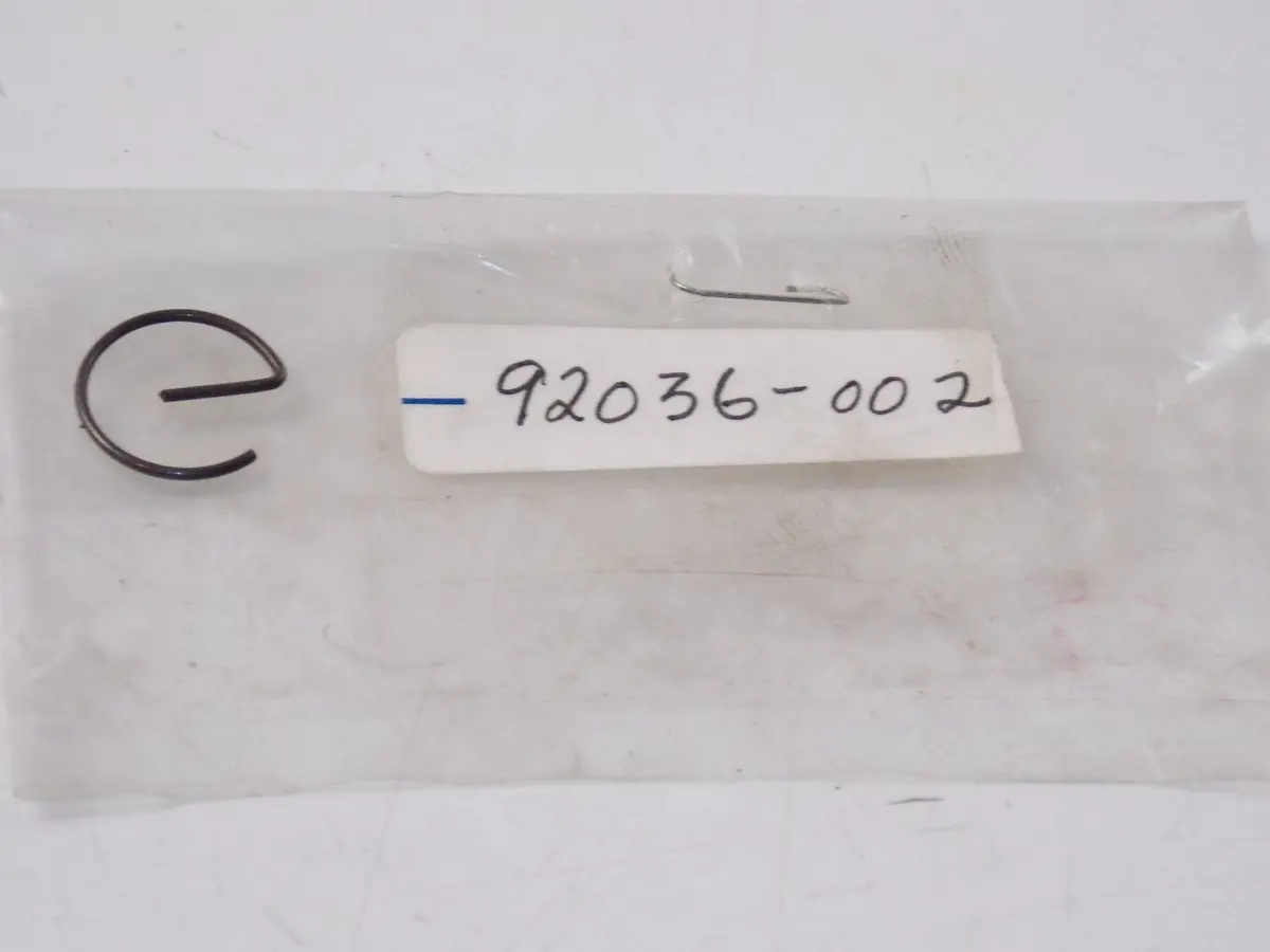 Nos Kawasaki 1965-1971 Piston Pin Circlip (Three)  B8 F1 92036-002 1