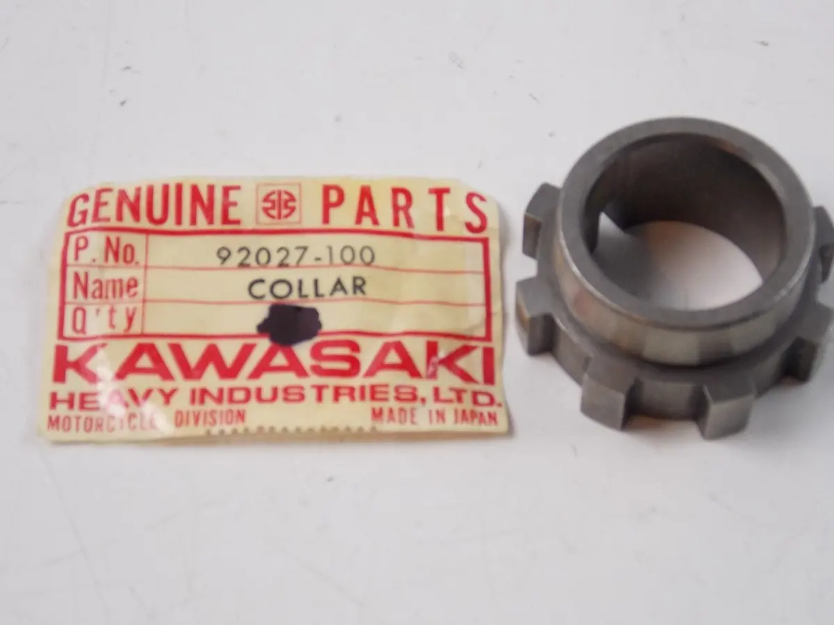Nos Kawasaki 1966-1975 Right Crankshaft Collar A1/7 F6/7  92027-100 1