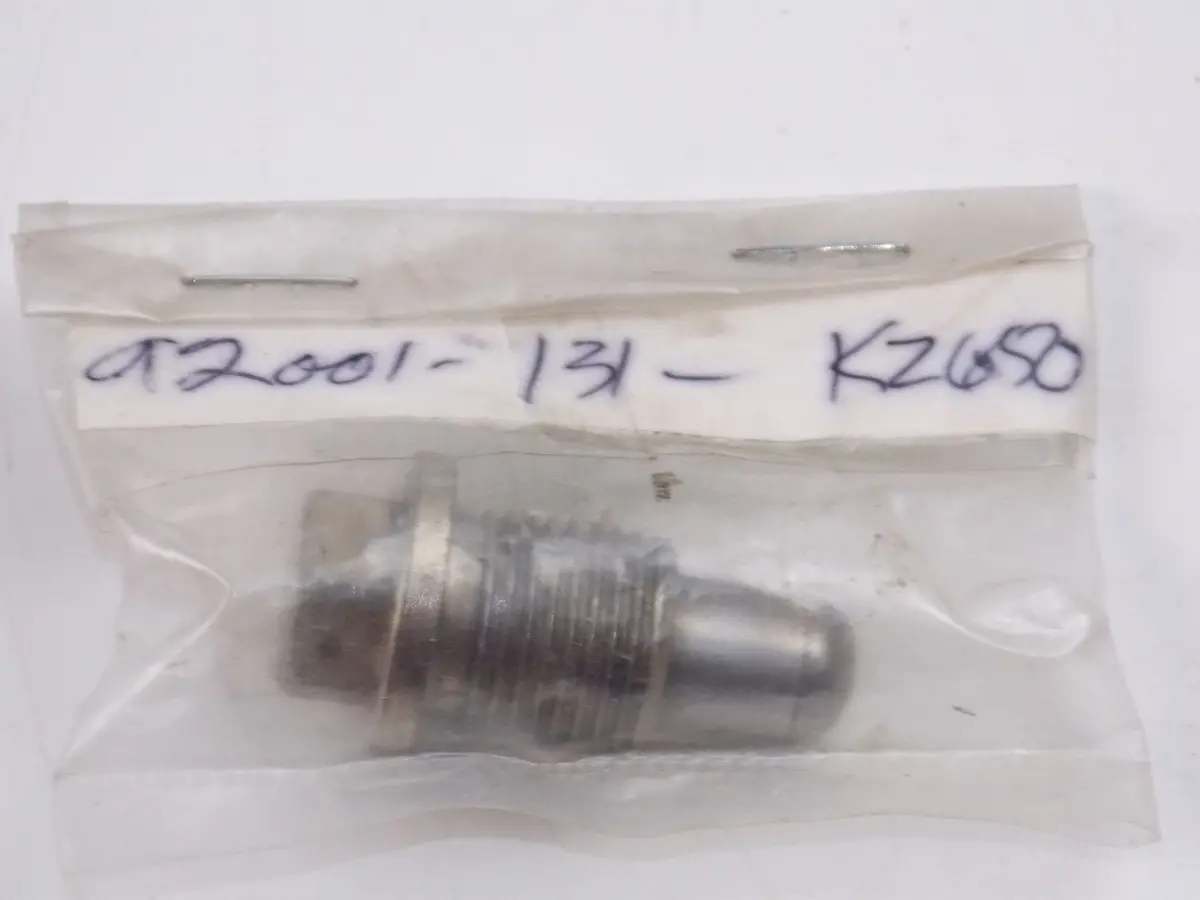 Nos Kawasaki 1969-1988 Flanged Bolt 10Mm Zn1300 Kd125 Ke125 H1 Mt1  92001-131 1