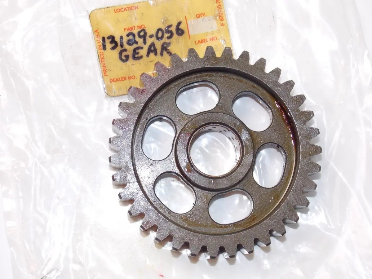 Nos Kawasaki 1976 1977 1978 1979 Low Gear Output Kz650 Kz750 13129-056 1