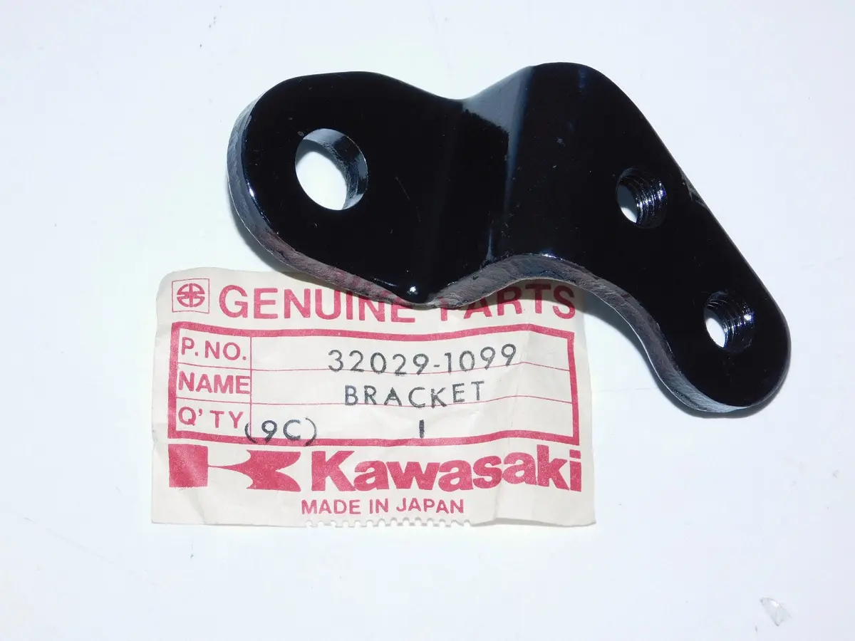 Nos Kawasaki 1980 1981 1982 1983 Kz440 Bracket Engine Rear Right 32029-1099 1