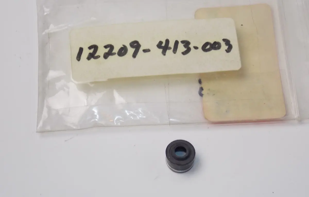 Nos Honda Valve Seal 1979-2015 Trx700 Cmx450 Vtx1300 Cb400 Cm400  12209-413-003 1