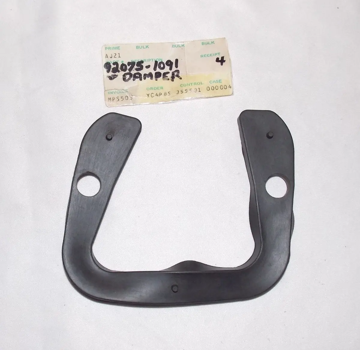 Nos Kawasaki 1977-1982 Rubber Bracket Damper Kz1000 Kz750  92075-1091 1