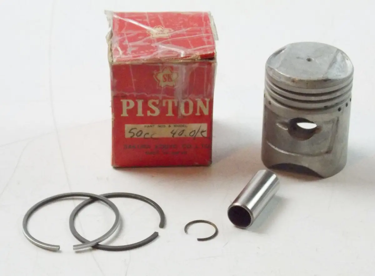 Nos Sakura 50Cc Piston + Pin + Rings + Clip 0.40Mm Oversize Yamaha Moped Scooter 1