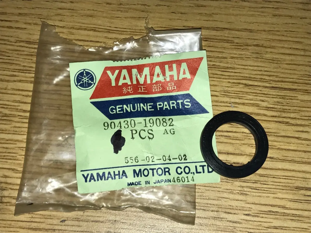 Nos Yamaha Gasket Seal 90430-19082 1