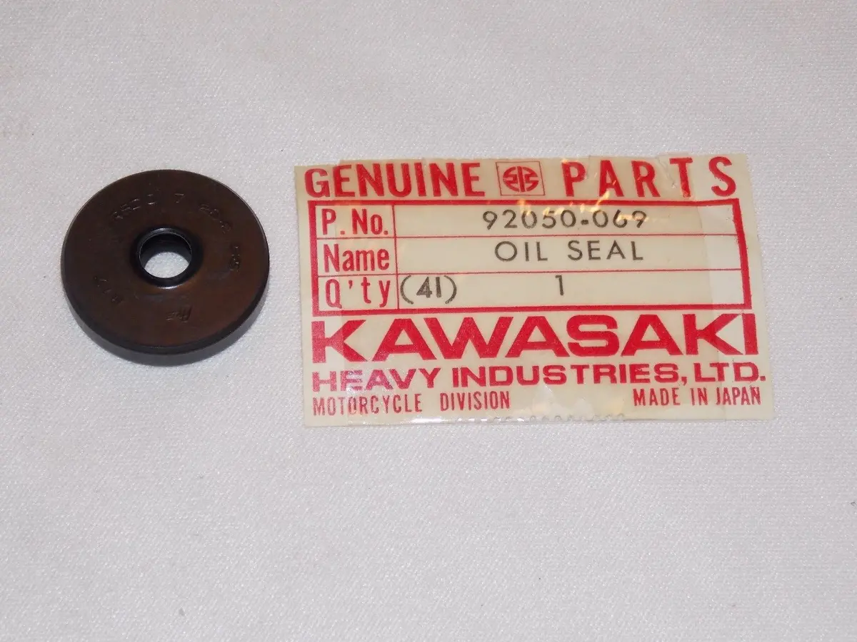 Nos Kawasaki 1969-2004 Push Rod Oil Seal Kd100 Ke100 Km100 Kh100/125 92050-069 1