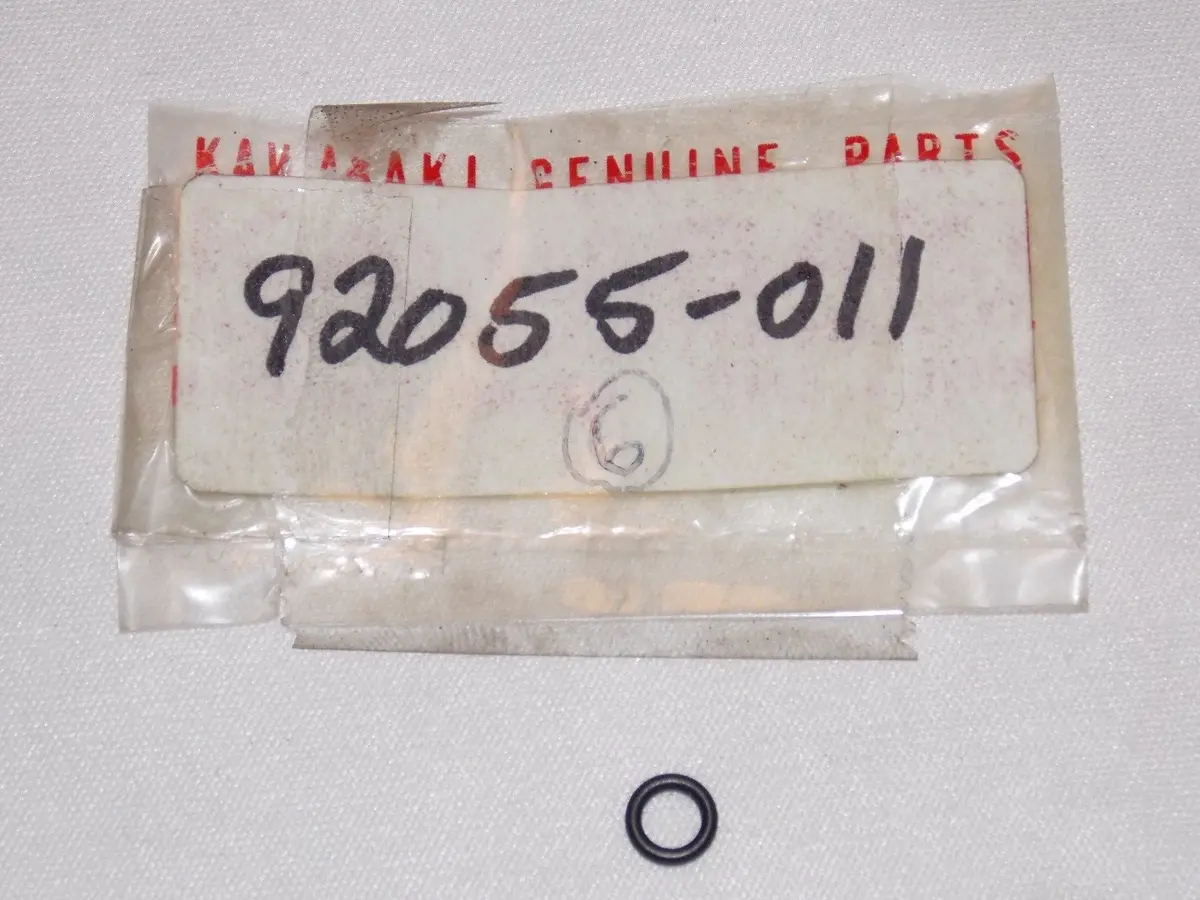 Nos Kawasaki 1972-1981 O-Ring 5Mm Km100 Ke100 Kd100 A1/7 C2 G3/4/5  92055-011 1