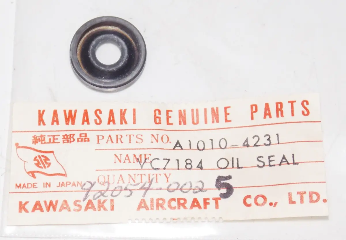 Nos Kawasaki Samurai A1r Avenger 250 350 Oil Seal Coupling 92054-002 A1010-4231 1
