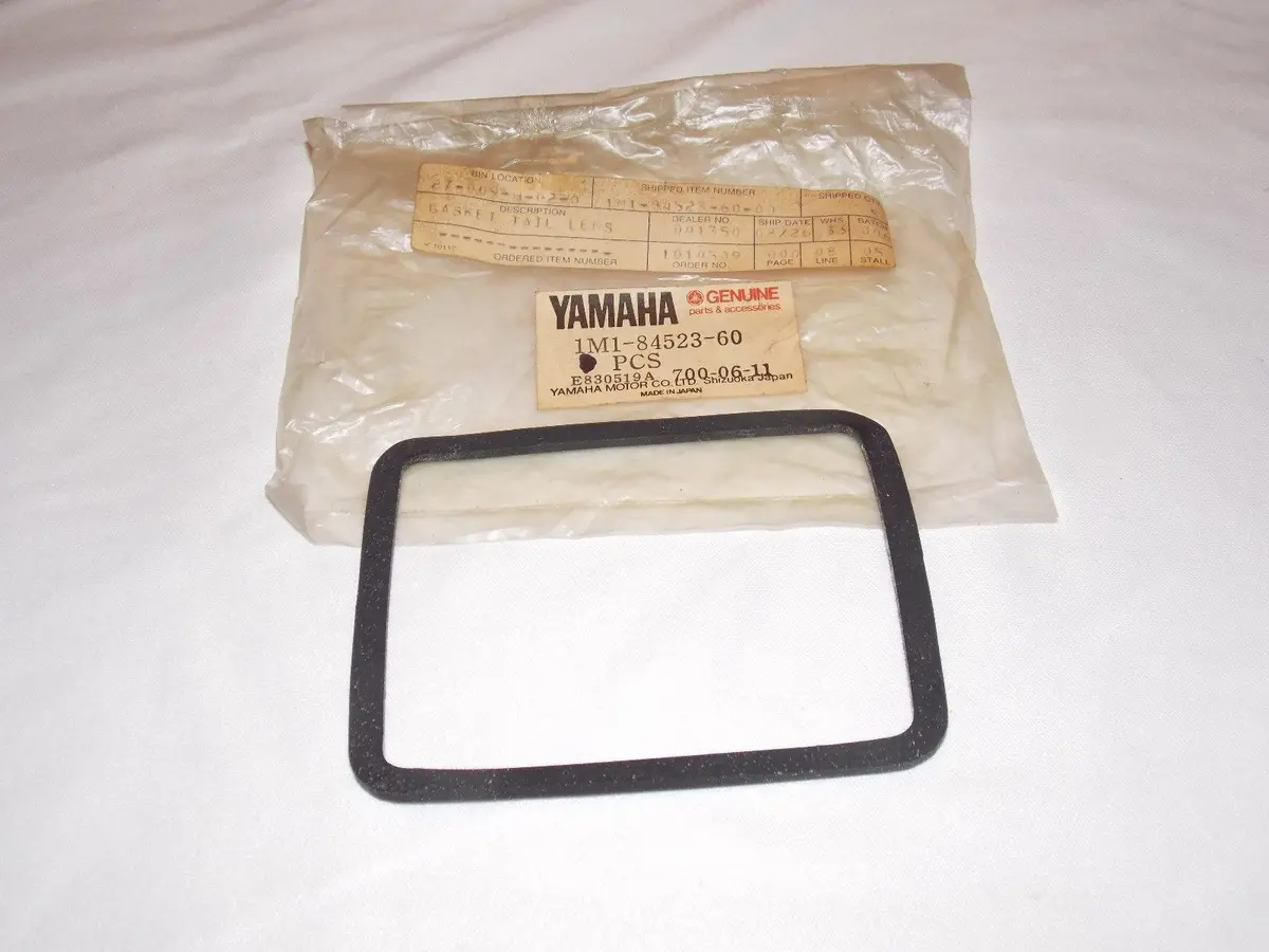 Nos Yamaha 1977-2001 Lens Gasket Dt100 Sr500 Tw200 Gt80 Xt500 1M1-84523-60 1