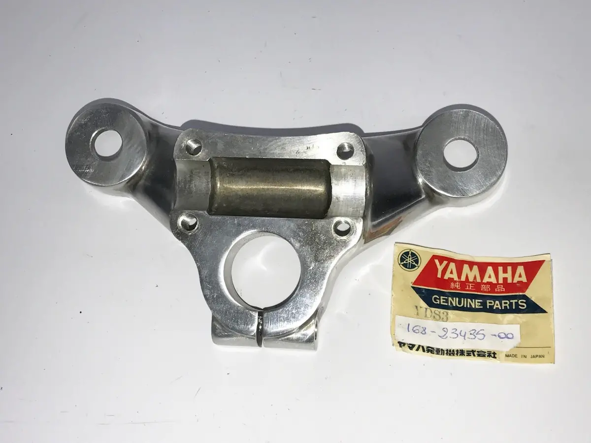 Nos Oem Yamaha 1967 1969 Yr1 R3 Front Fork Top Plate Crown Handle 168-23435-00 1