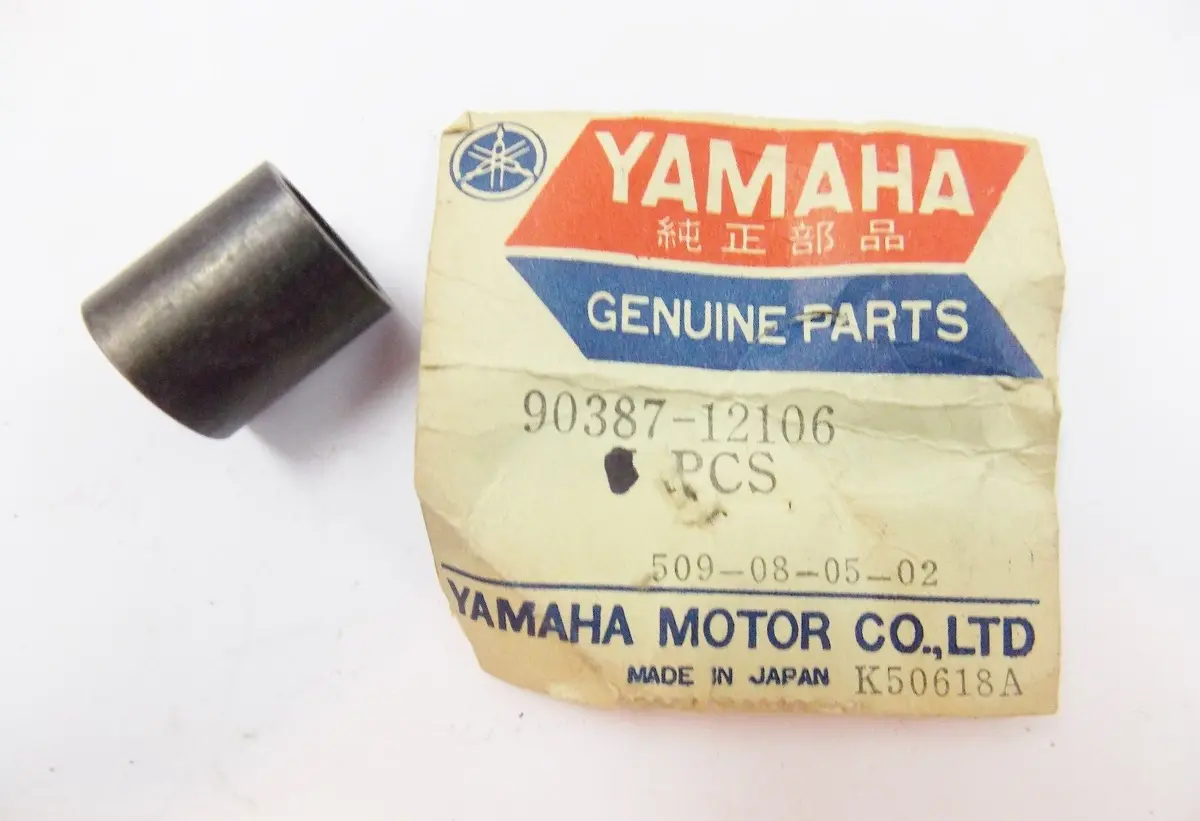 Nos Oem Yamaha  1975 1976 1977 Collar Gpx338/433 Ex340/440 Srx340  90387-12106 1