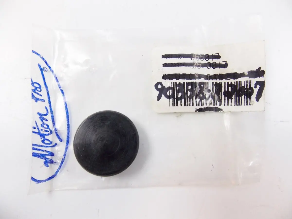 Nos Oem Yamaha  1990-95 1998-01 Special Shape Plug Yfm600 Xt600  90338-22007 1
