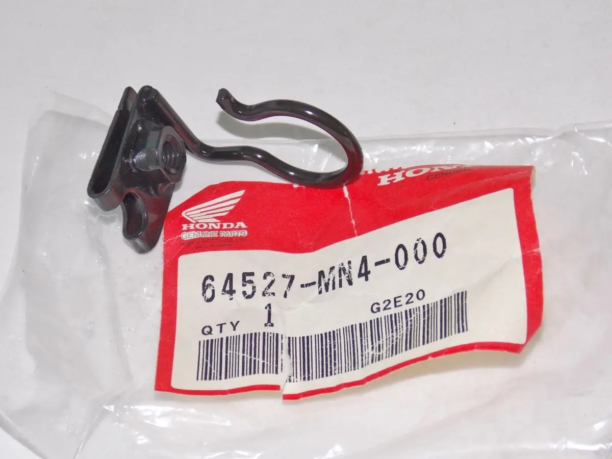 Nos Oem Honda 1987 1988 1989 1990 Nut Clip 6Mm Cbr600  64527-Mn4-000 1