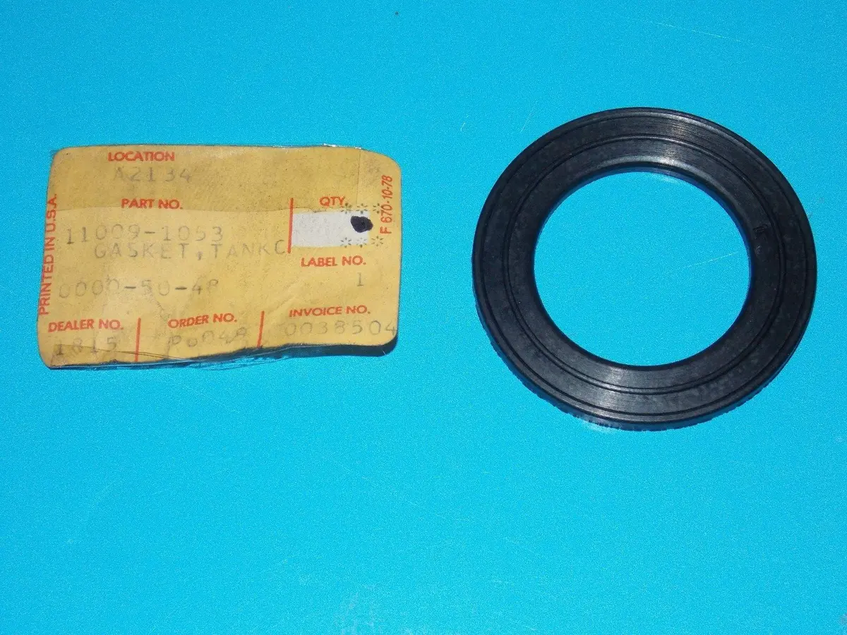 Nos Oem Kawasaki 1978-1982 Tank Cap Gasket Kz400/440/650 Ar50/80  11009-1053 1