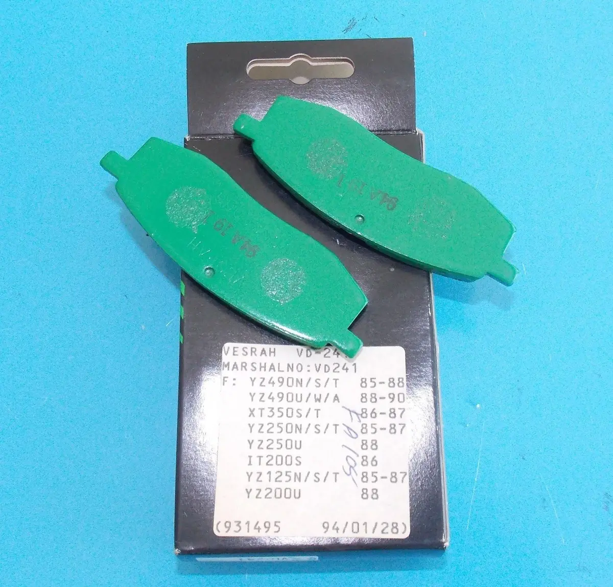 Nos Yamaha 1988-2002 Blaster Rear Brake Pads Yfs200  2Xj-25811-00 1
