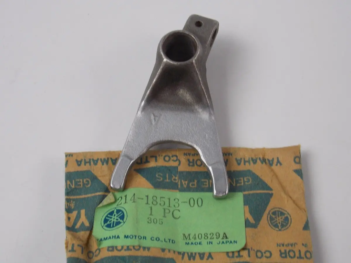Nos Yamaha 1968 1969 1970 1971 Fork Shift 3 Dt1 Rt1  214-18513-00 1