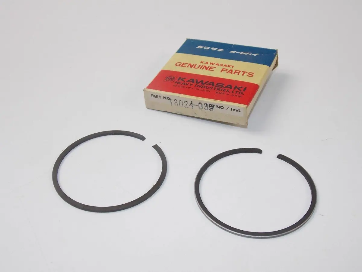 Nos Oem Kawasaki 1972 1973 Piston Ring Set A1 S2  13024-039 1