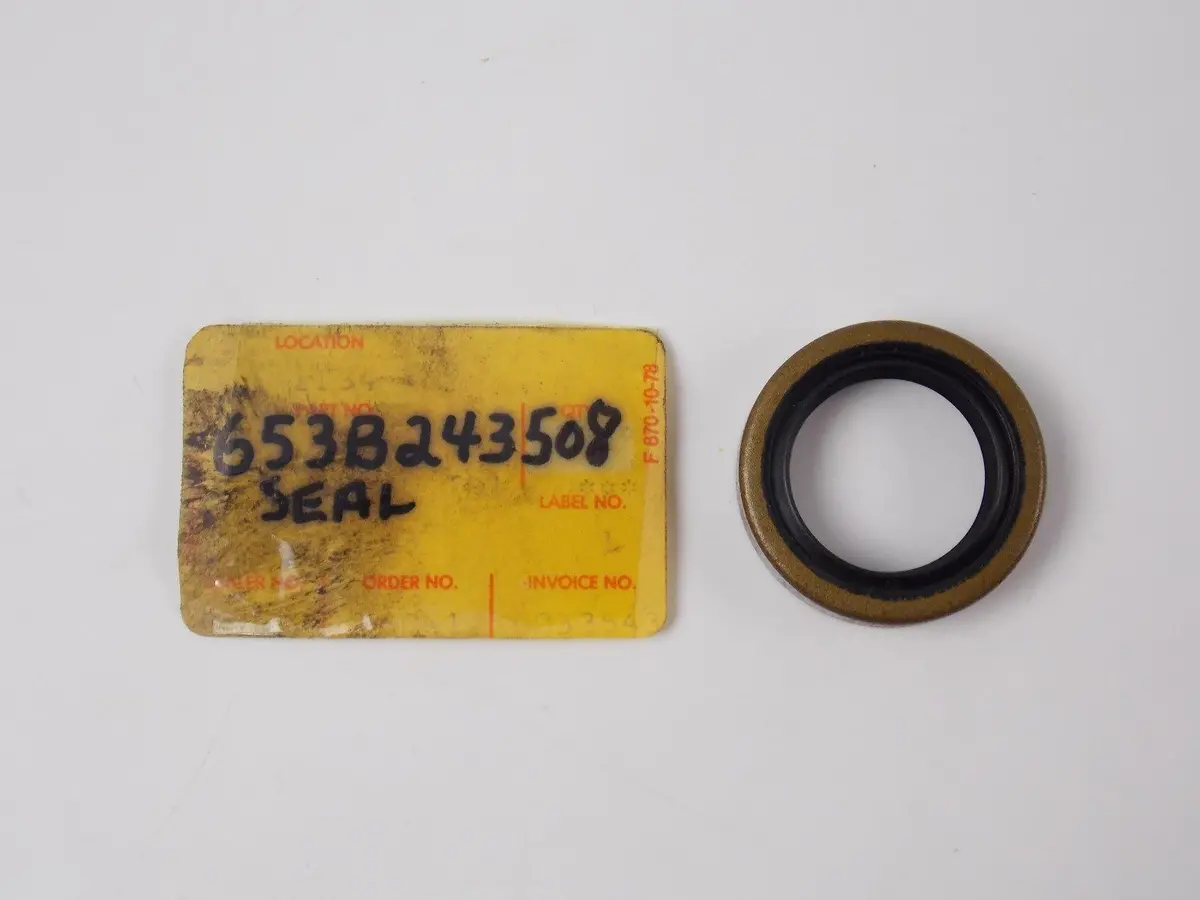 Nos Oem Kawasaki 1971-1980 Oil Seal Mt1 Kv75  653B243508 1