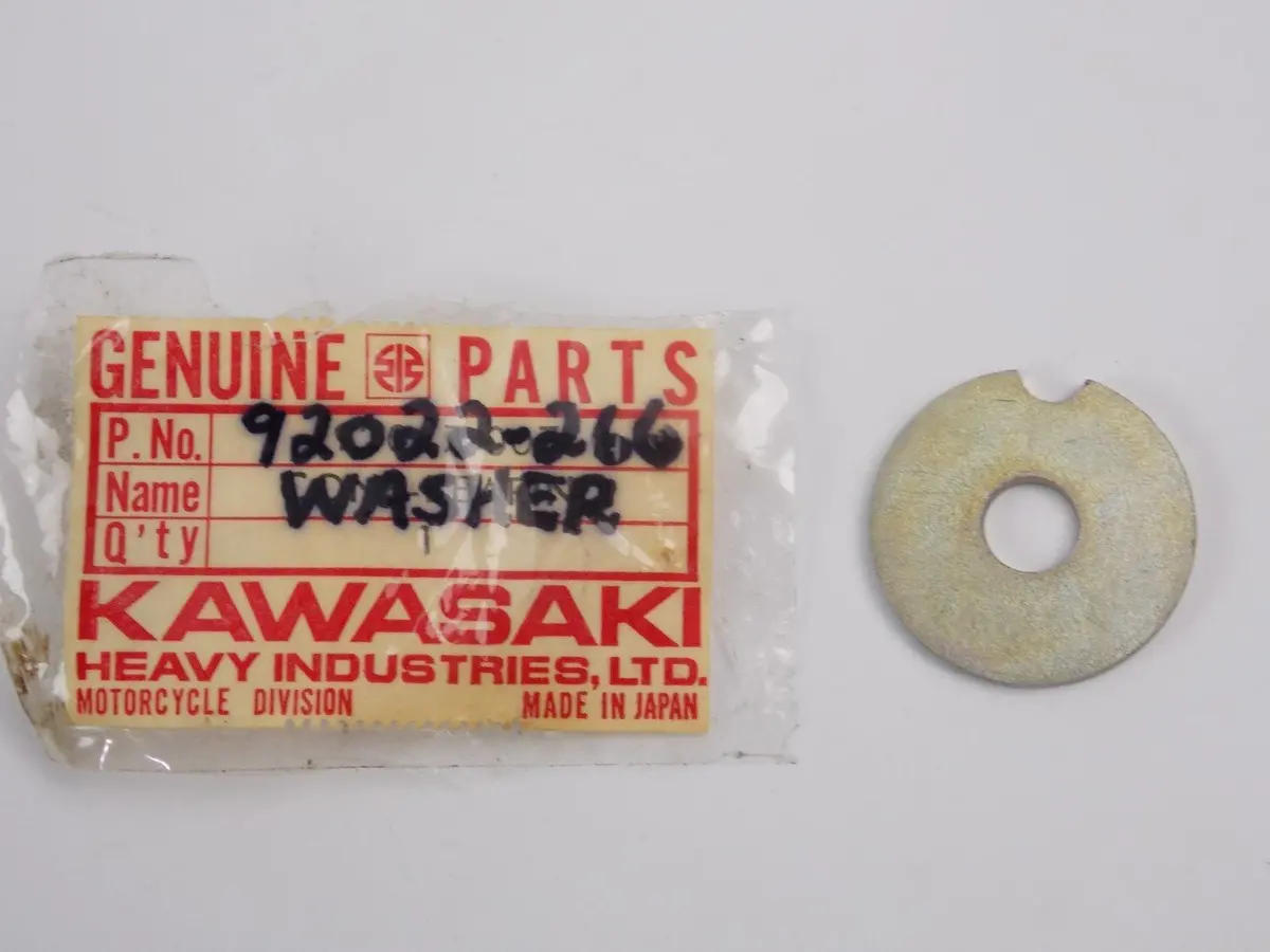 Nos Oem Kawasaki 1969-2004 Engine Sprocket Washer G3/5 Mc1 Kd80      92022-266 1