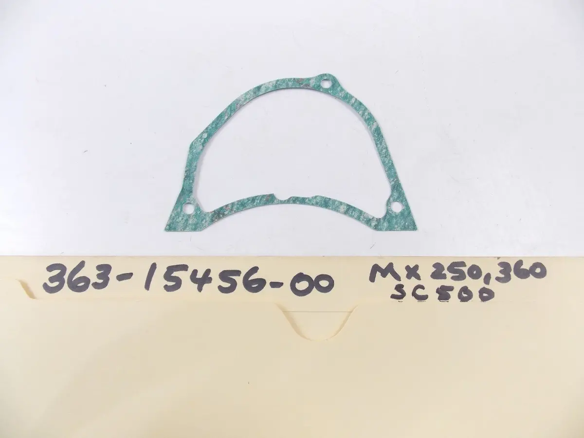 Nos 1973 1974 Yamaha Oil Pump Cover Gasket Mx250/360 Sc500 Dt250 363-15456-00 1