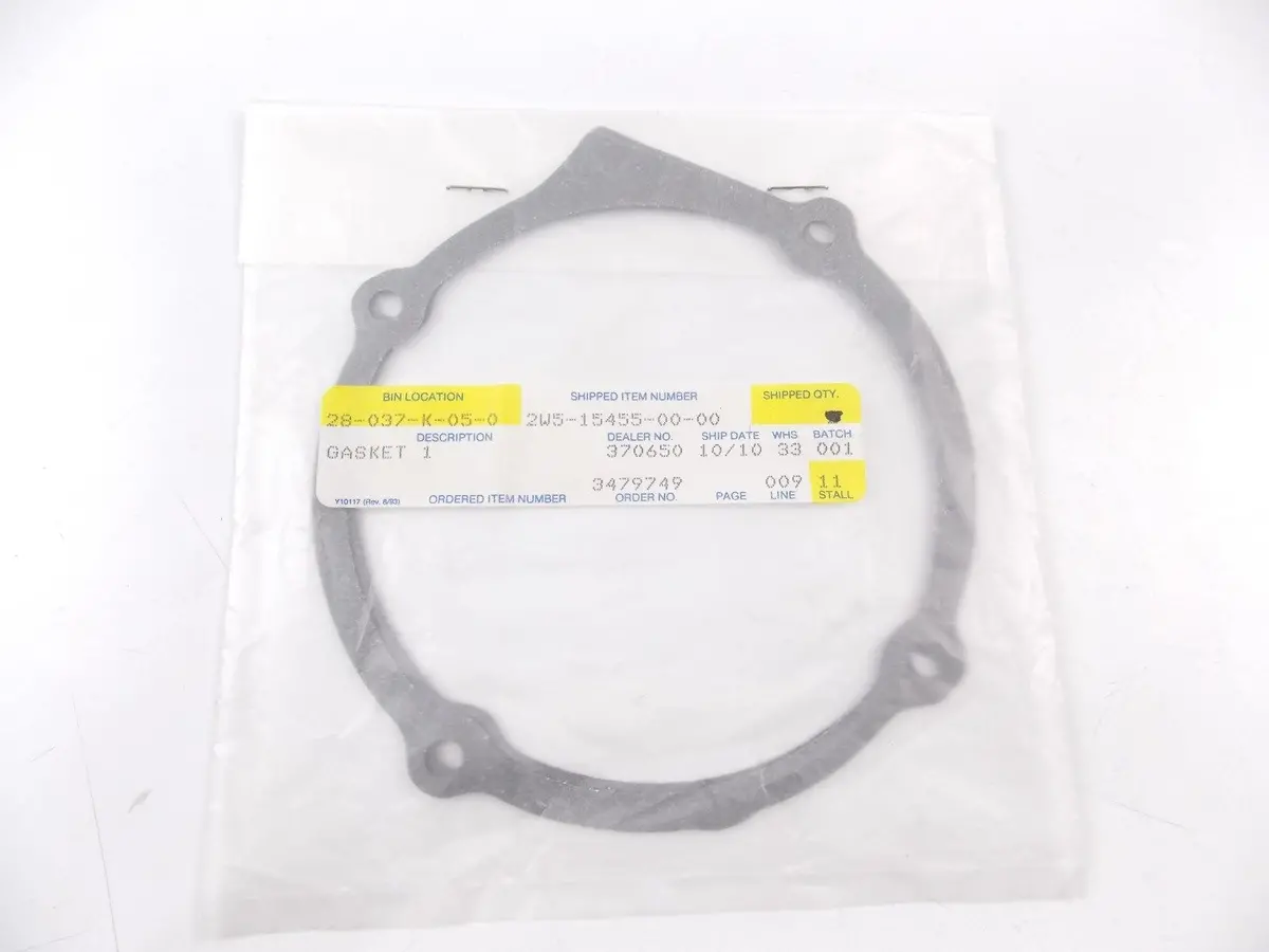Nos Oem 1977-1981 Yamaha  Crankcase Cover Gasket Yz125 Yz100  2W5-15455-00 1
