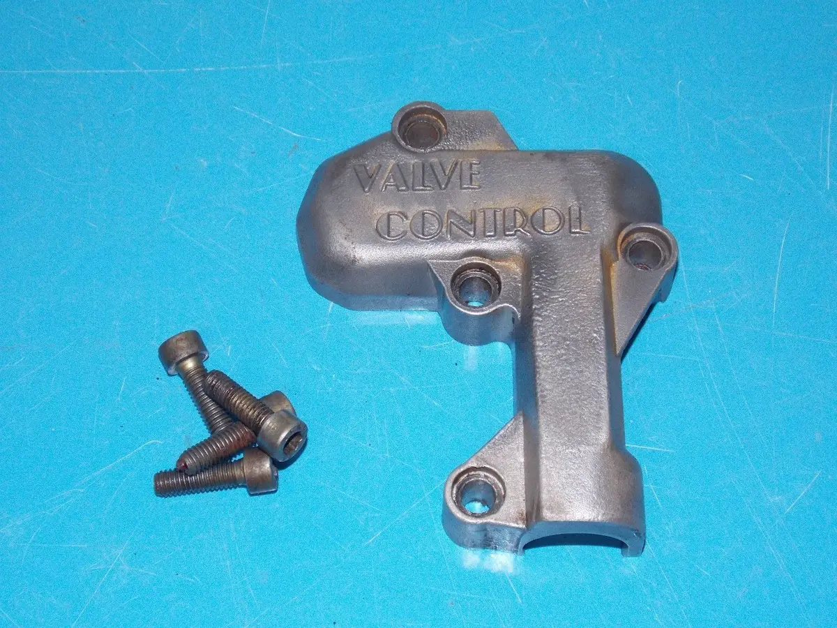 1992 Ktm Mxc 250 Valve Control Cover Engine Motor Mx250 545.37.005.000 1