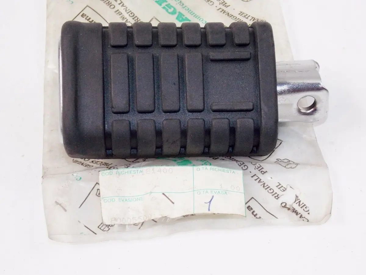 Nos Oem Cagiva 1988-1998 Blues 125 Roadster 125 Rh. Peg Footrest 800055001 1