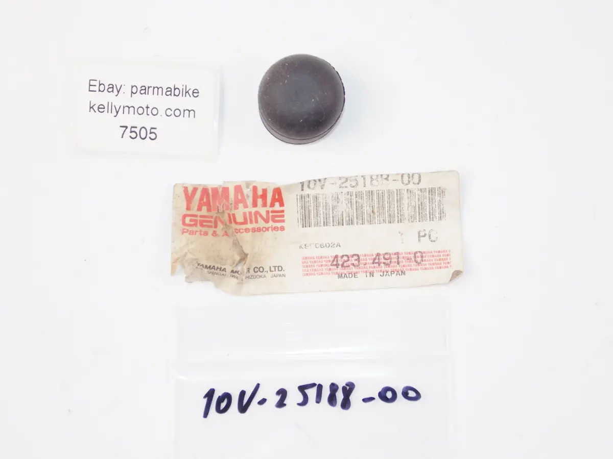 Nos Oem 1992-1993 Yamaha Tdm850 Protector Bolt Cap  10V-25188-00 1