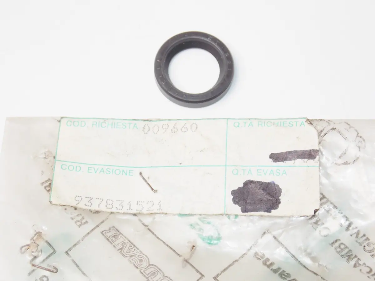 Nos Oem Ducati 1981-1983 500 Pantah Sl Selector Drum Seal 15X21x3 937831521 1