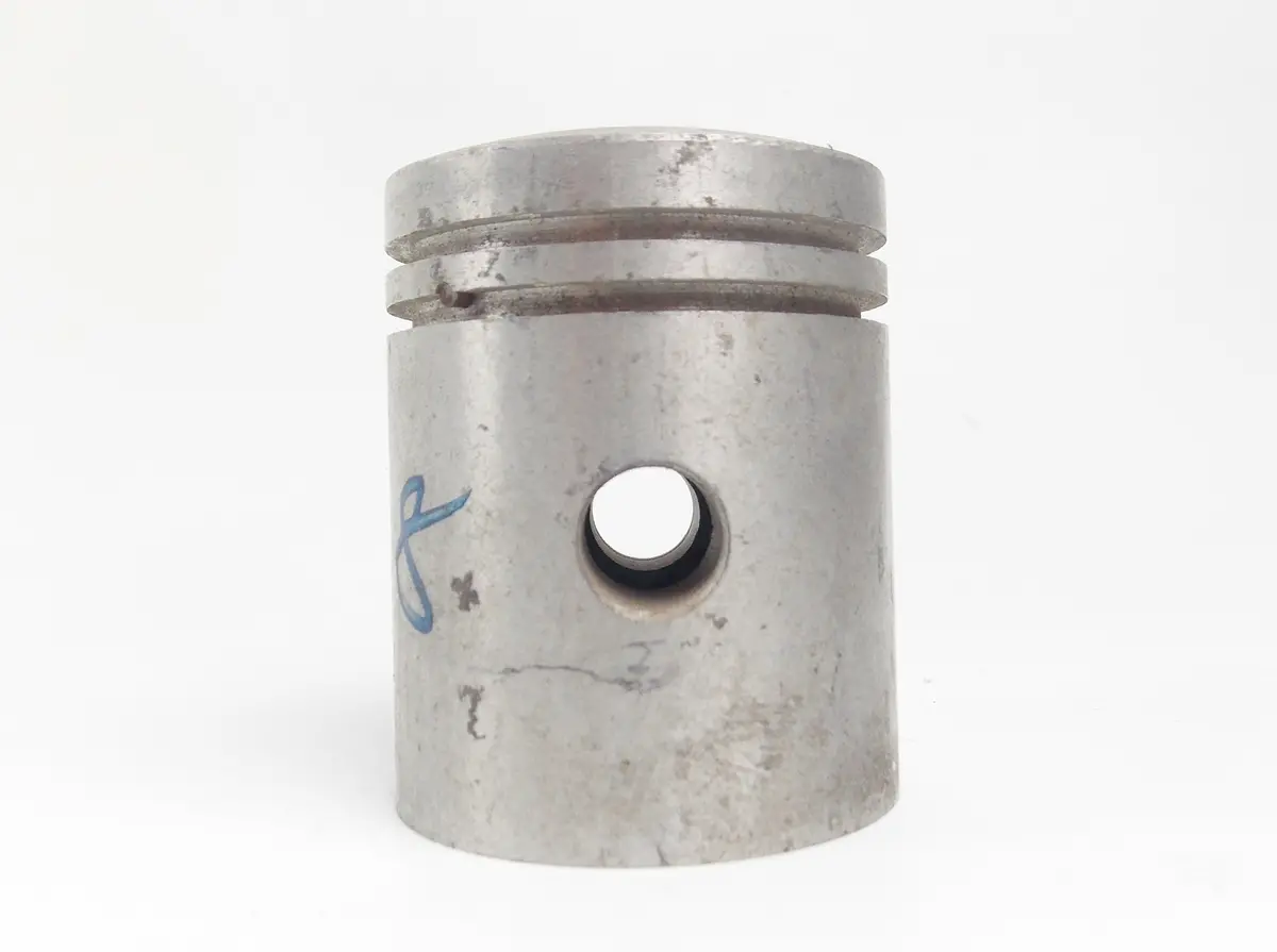 G.C.M Piston Diameter 46.92 Mm Piaggio Vespa Engine Vintage Italy 2