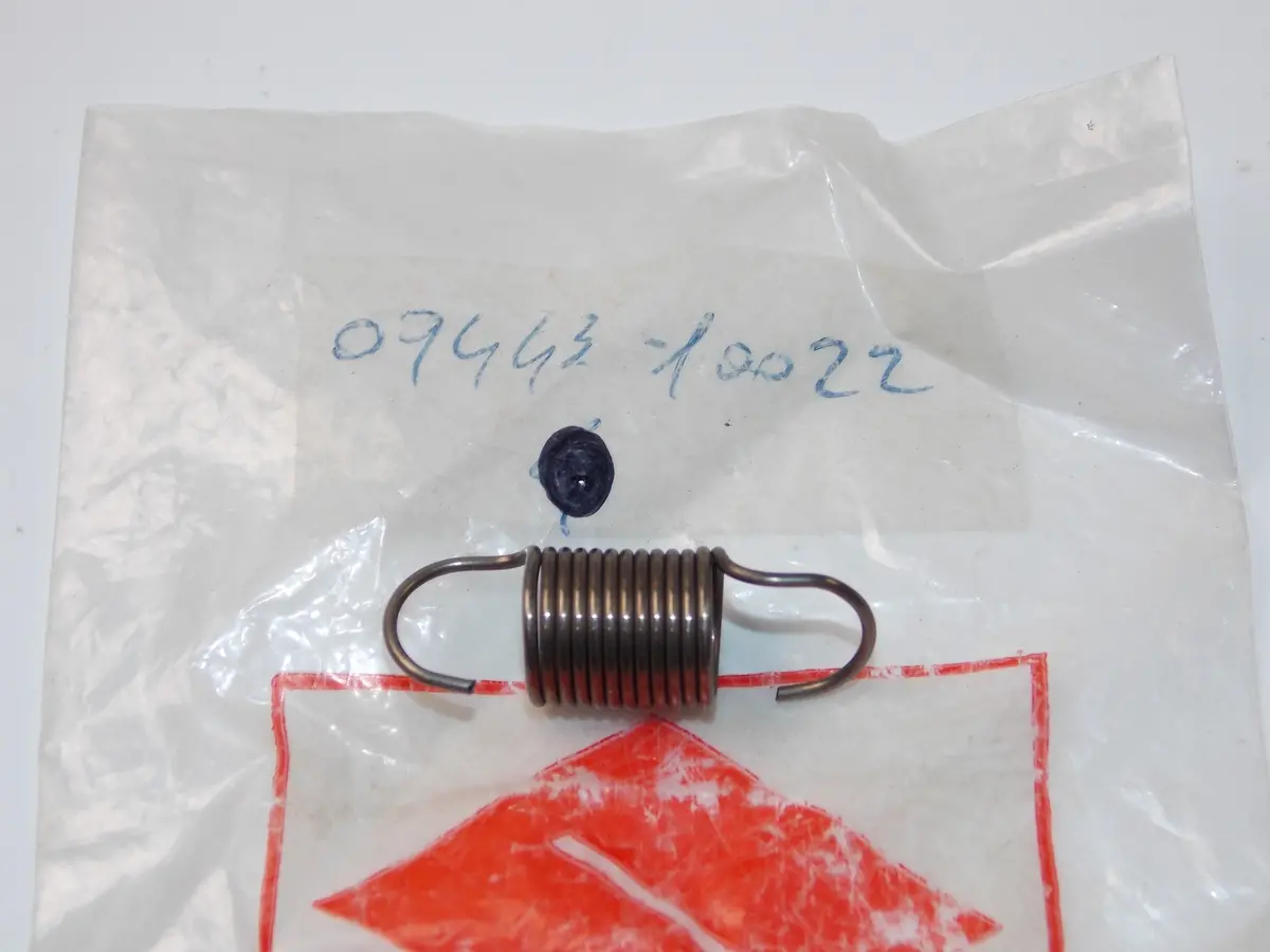 Nos Oem 1981-2004 Suzuki Alt125/185 Dr500/650 Sp500/600 Spring  09443-10022 1