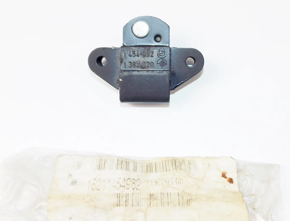 Nos 1984-1995 Bmw K75/100 Exhaust Muffler Left Rubber Mounting 18211454982 1
