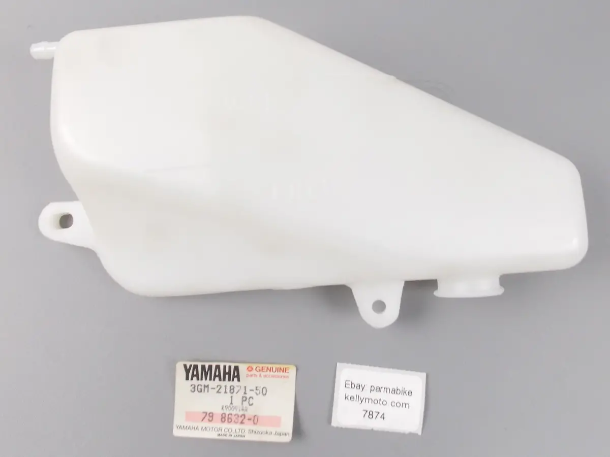 Nos Oem 1991-1995 Yamaha Fzr1000  Recovery Tank  3Gm-21871-50 1