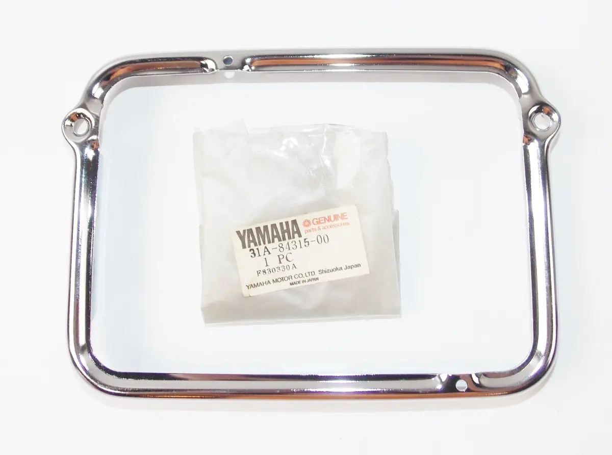 Nos Oem Yamaha 1984-1990 Fj600 | 1983-1992 Xj900 Headlight Rim 31A-84315-00 1
