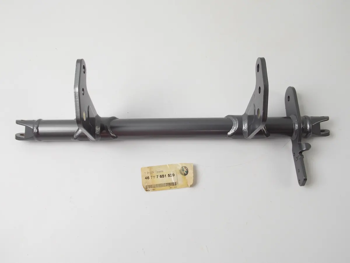 Nos Bmw 1996-03 R1200c Front Footrest Holder Mount 46717651539 46 71 7 651 539 1
