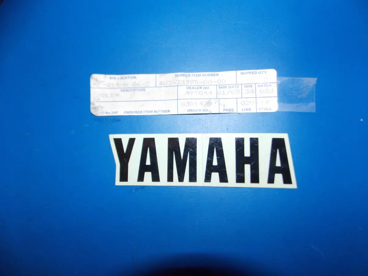 Nos Yamaha 1980-2018 Yt125/175 Ytm200/225  Front Fork Emblem 4U3-23395-90 1