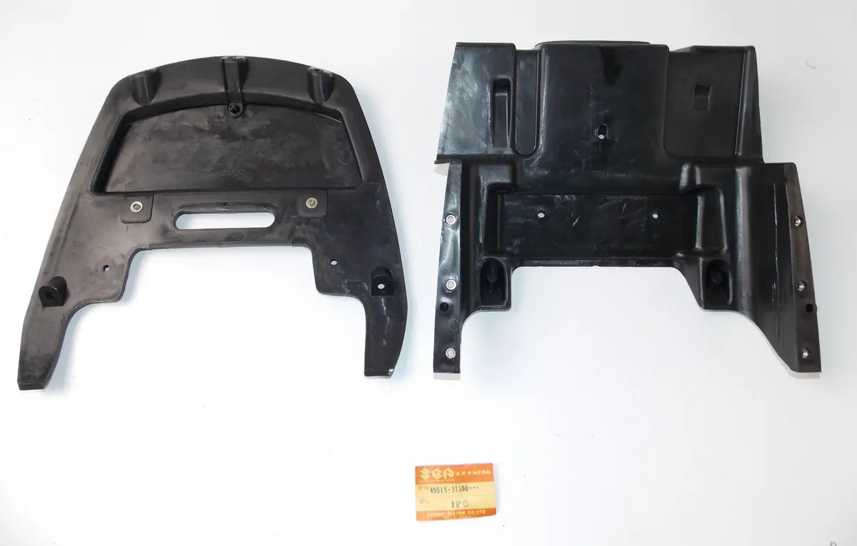 Nos Oem 1983-1984 Suzuki Gsx750 E/Es/Ef Seat Tail Cover Flap Set 45515-31300 1