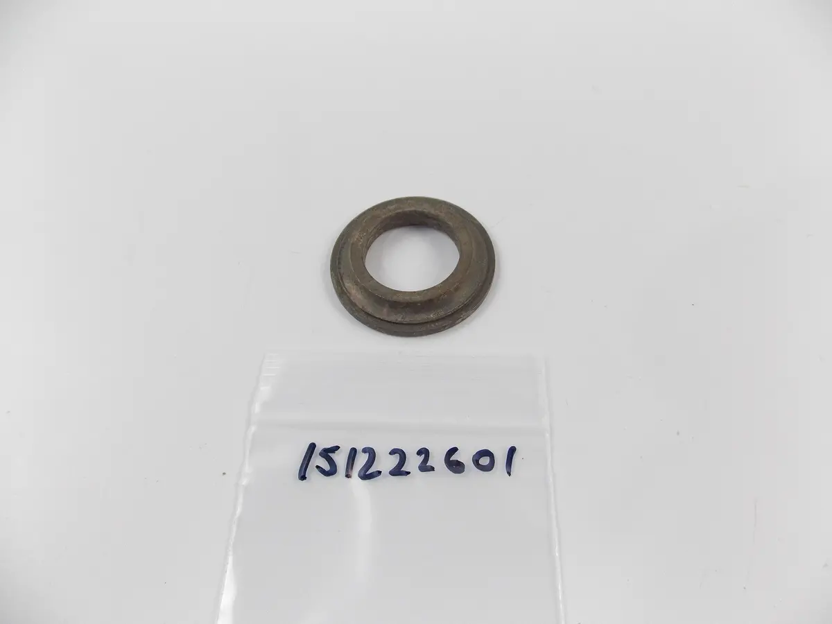 Nos Oem Husqvarna 1976-77 Gp175/125 Motocross Lower Bearing Racer Cone 151222601 1