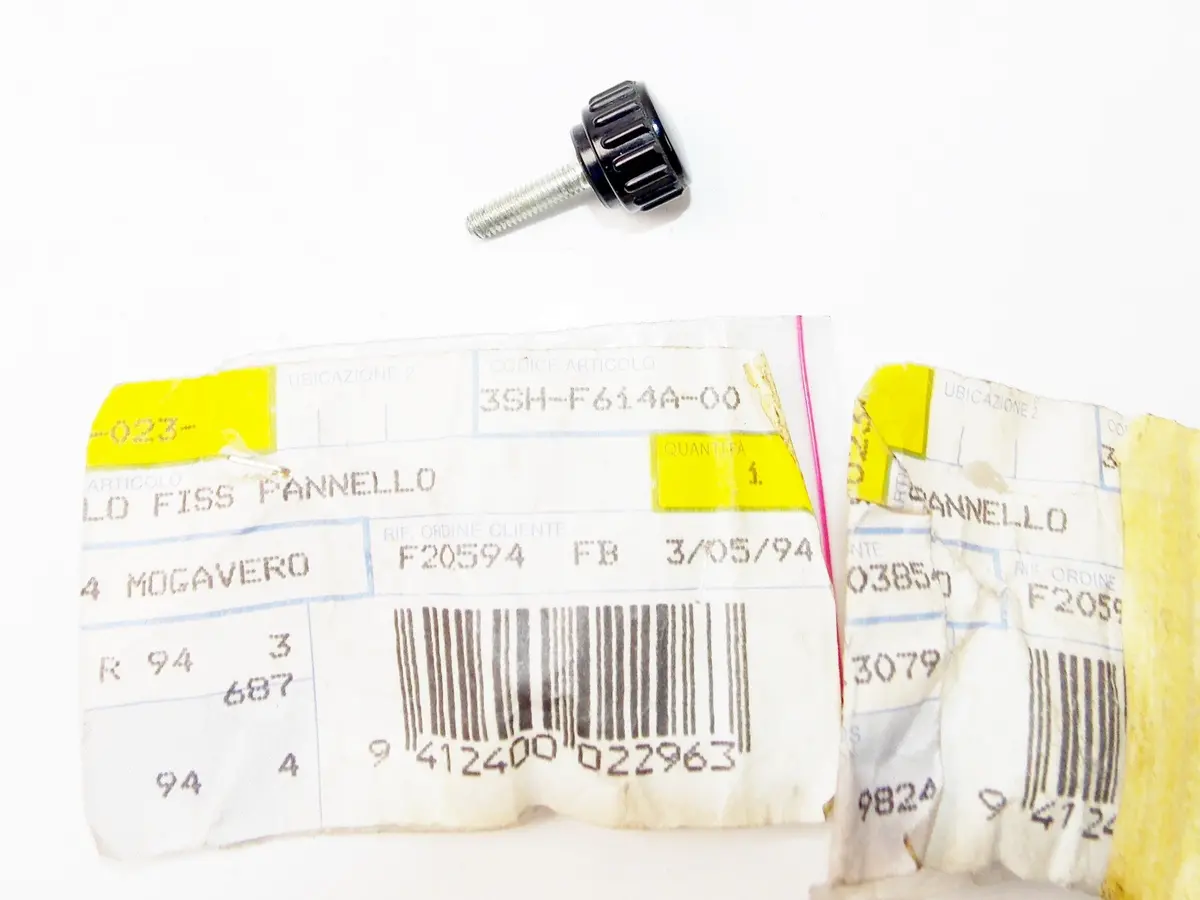 Nos Oem 1991 Yamaha Tdr125 Screw Panel Fairing Knob 3Sh-F614a-00 1