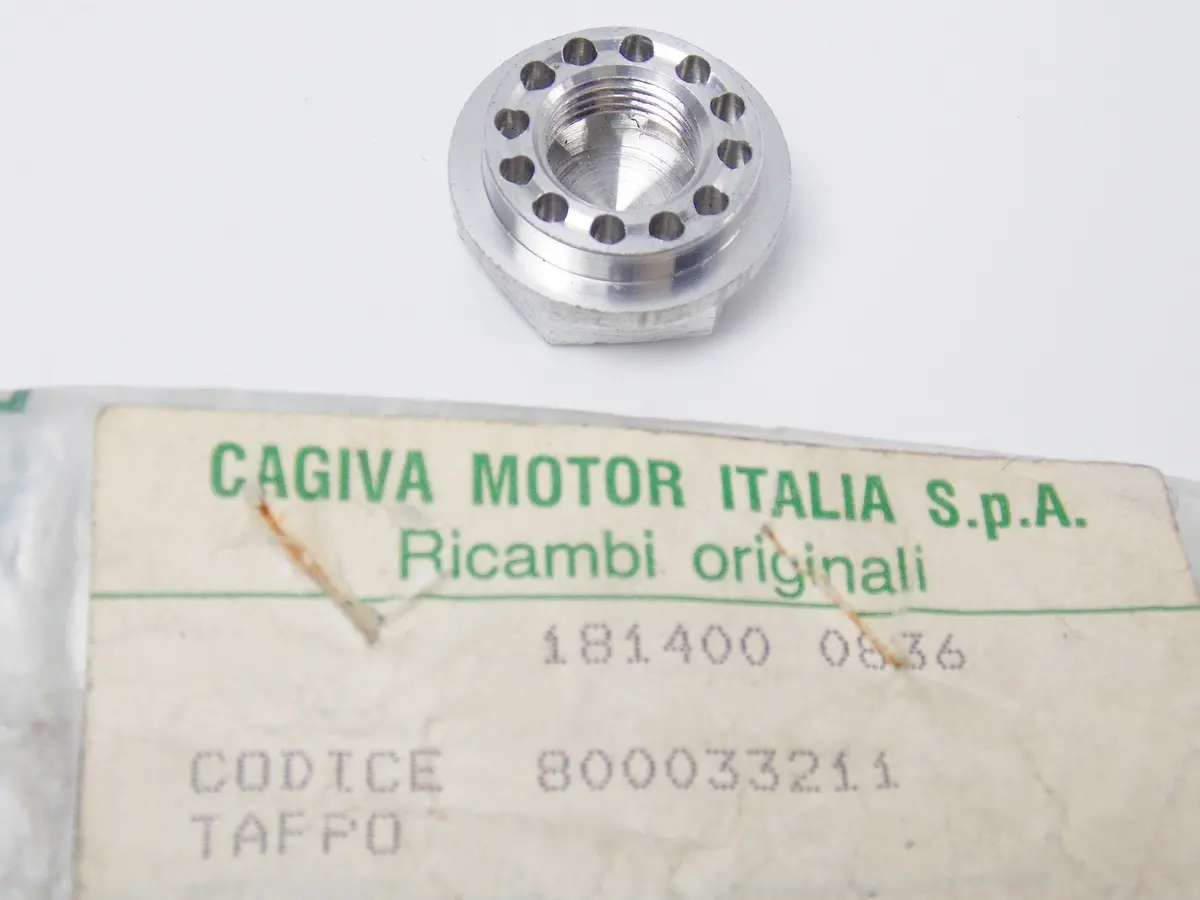 Nos Oem Cagiva Elefant 350-650 Husqvarna Te-Tc-510610 Chamber Plug 800033211 1