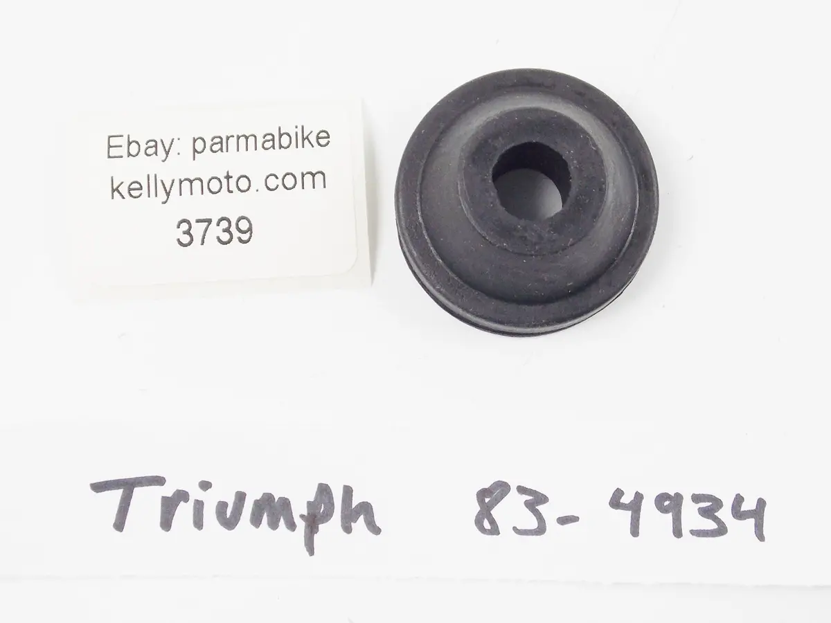 Nos Oem 1973-90 Triumph Bonneville 750Cc Fuel Tank Mounting Rubber 83-4934 1