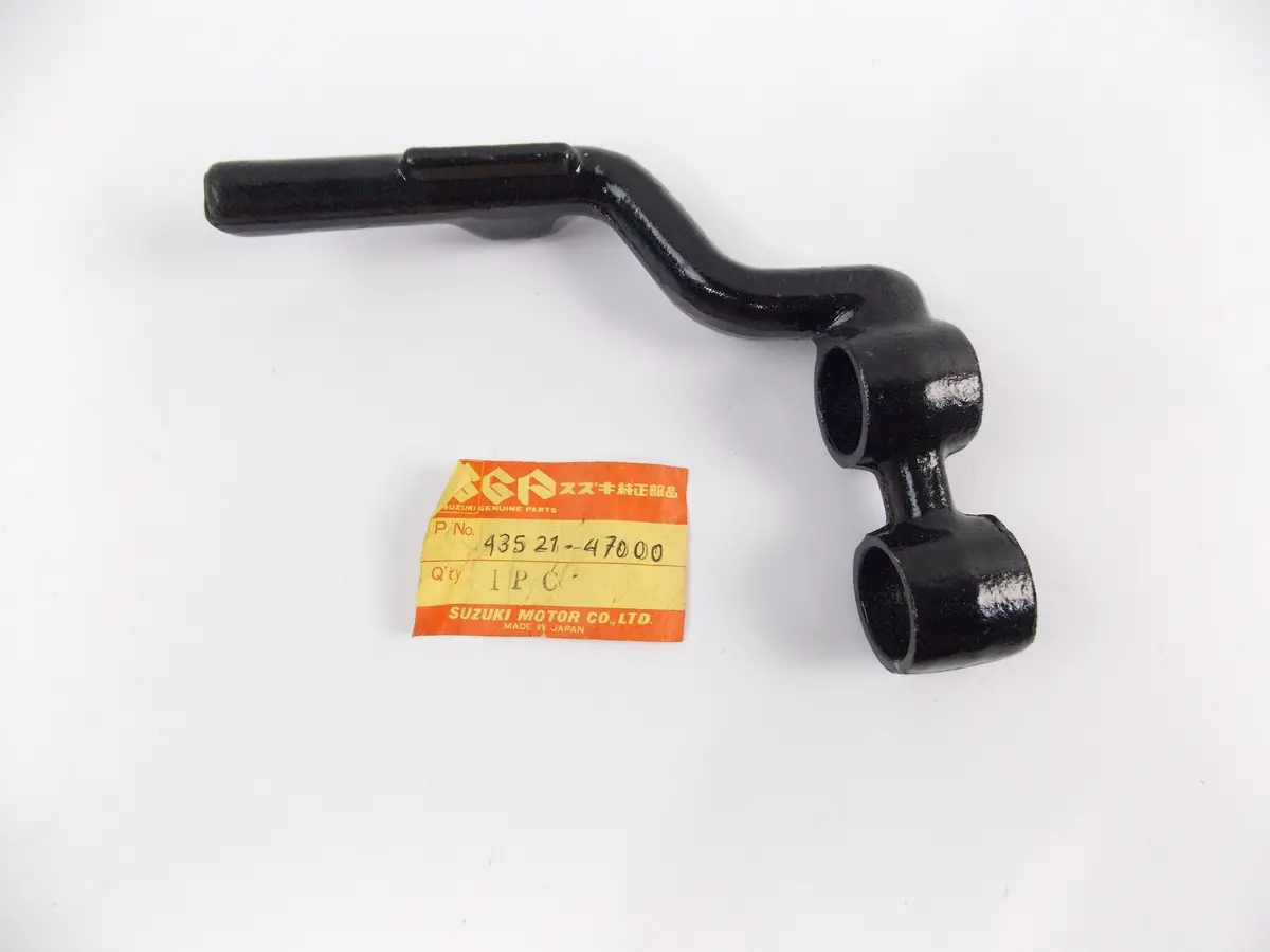 Nos Oem Suzuki 1977-79 Gs550 Left Foot Rest Bracket Peg Stand Mount 43521-47000 1